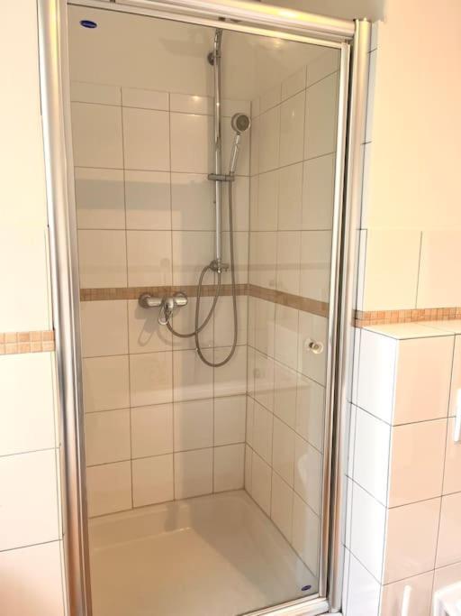 Doppelzimmer Mit Terrasse In Privatem Zuhause Lubeck Ngoại thất bức ảnh